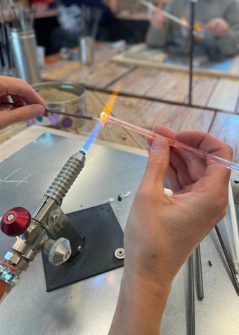 Glasperler og smykkeværksted (mandag 18-21) - Klik for at tilmelde dig