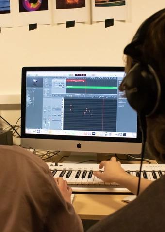 Musikproduktion - Klik for at tilmelde dig