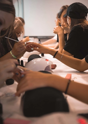 Neglekursus Ellevang - Klik for at tilmelde dig